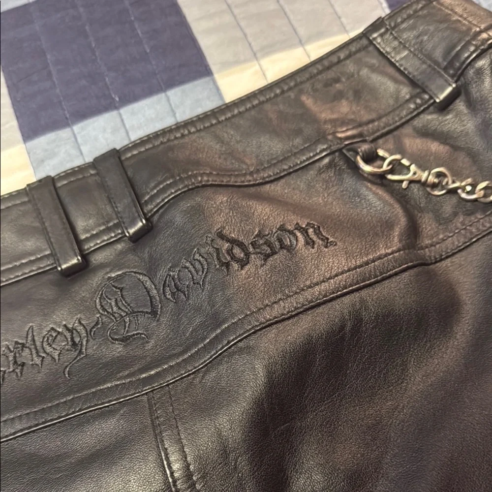 Harley-Davidson Black Leather Mini Skirt for Night Out - Picture 5 of 9